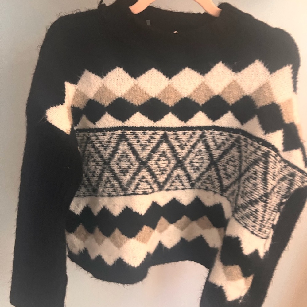 Never Worn Designer Elan sweater